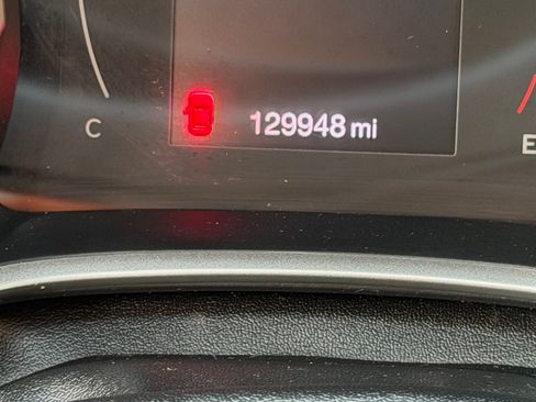 Used 2018 Jeep Compass Latitude w/ Cold Weather Group AWD/4WD image 26