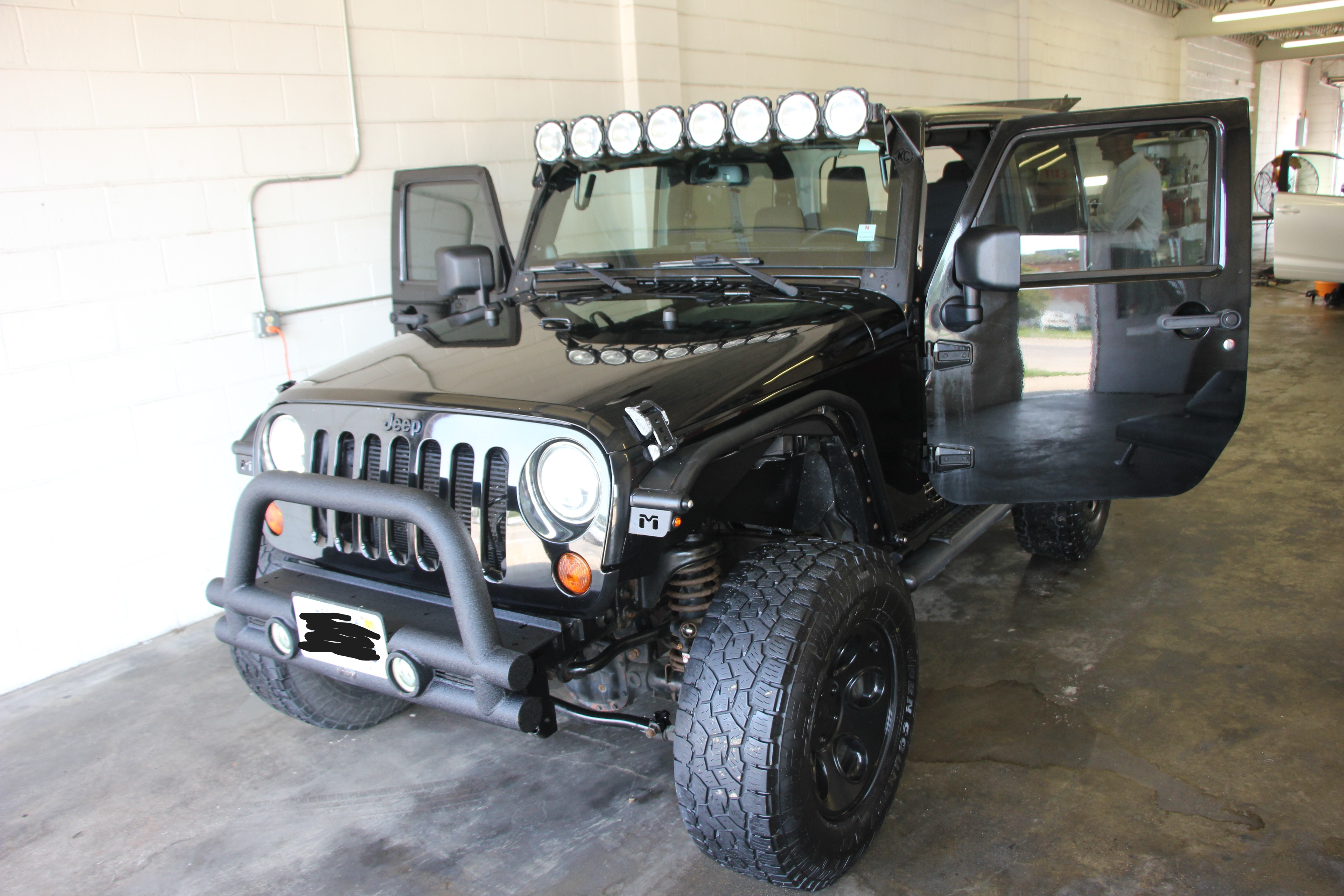 Used 2013 Jeep Wrangler Sport AWD/4WD image 4