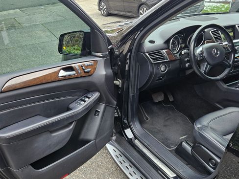 Used 2015 Mercedes-Benz ML 350 4MATIC image 14