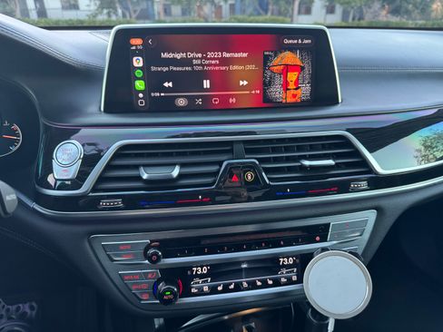 Used 2016 BMW 750i xDrive image 13