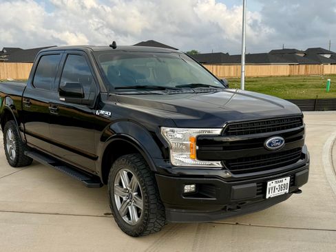 Used 2019 Ford F150 Lariat image 1