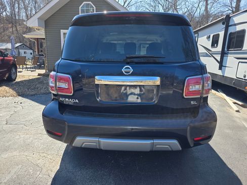Used 2018 Nissan Armada SL w/ Premium Package image 5