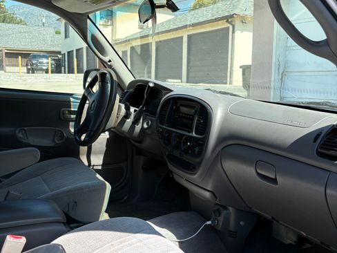 Used 2001 Toyota Tundra SR5 image 5