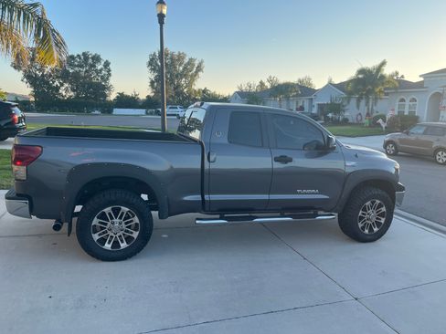 Used 2013 Toyota Tundra 2WD Double Cab image 12