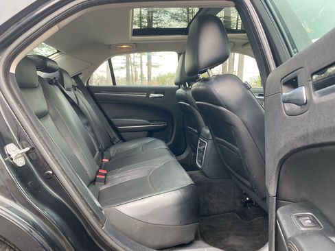 Used 2015 Chrysler 300 C w/ Light Group image 12