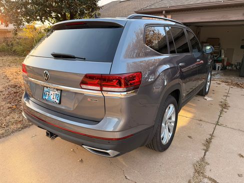 Used 2021 Volkswagen Atlas SE w/ Towing Package AWD/4WD image 16