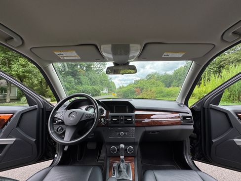 Used 2010 Mercedes-Benz GLK 350 4MATIC image 24