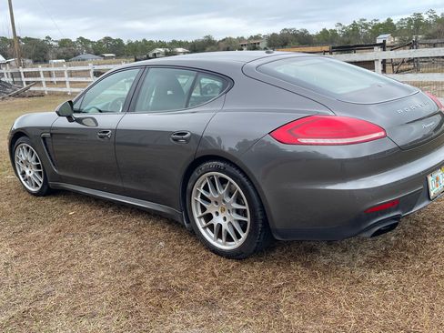 Used 2016 Porsche Panamera image 6