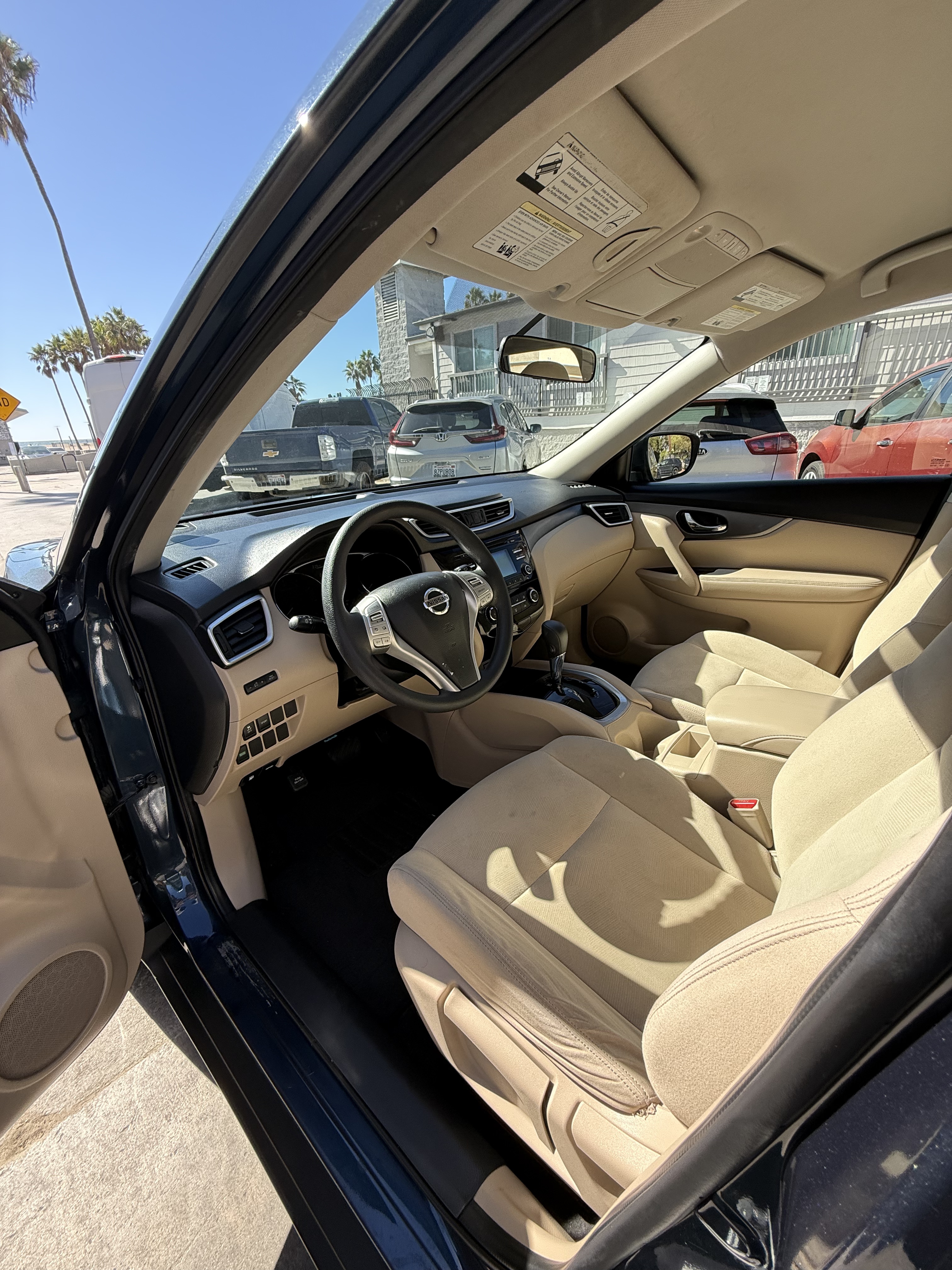 Used 2016 Nissan Rogue S FWD image 17