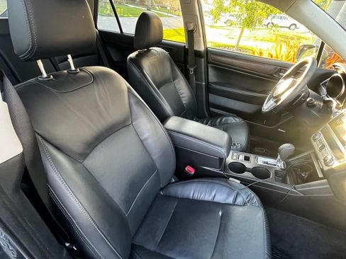 Used 2015 Subaru Outback 2.5i Limited image 16