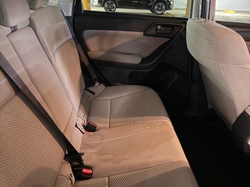 Used 2015 Subaru Forester 2.5i Premium AWD/4WD image 25