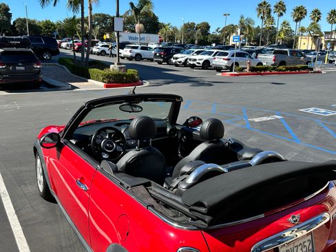 Used 2010 MINI Cooper Convertible image 5