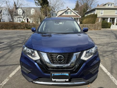 Used 2019 Nissan Rogue S w/ Special Edition Package image 10
