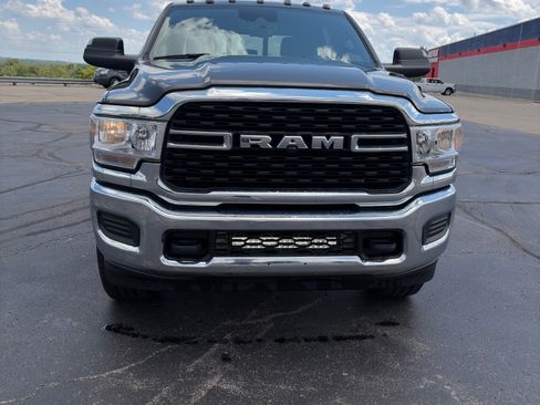 Used 2022 RAM 2500 Tradesman w/ Towing Technology Group AWD/4WD image 2