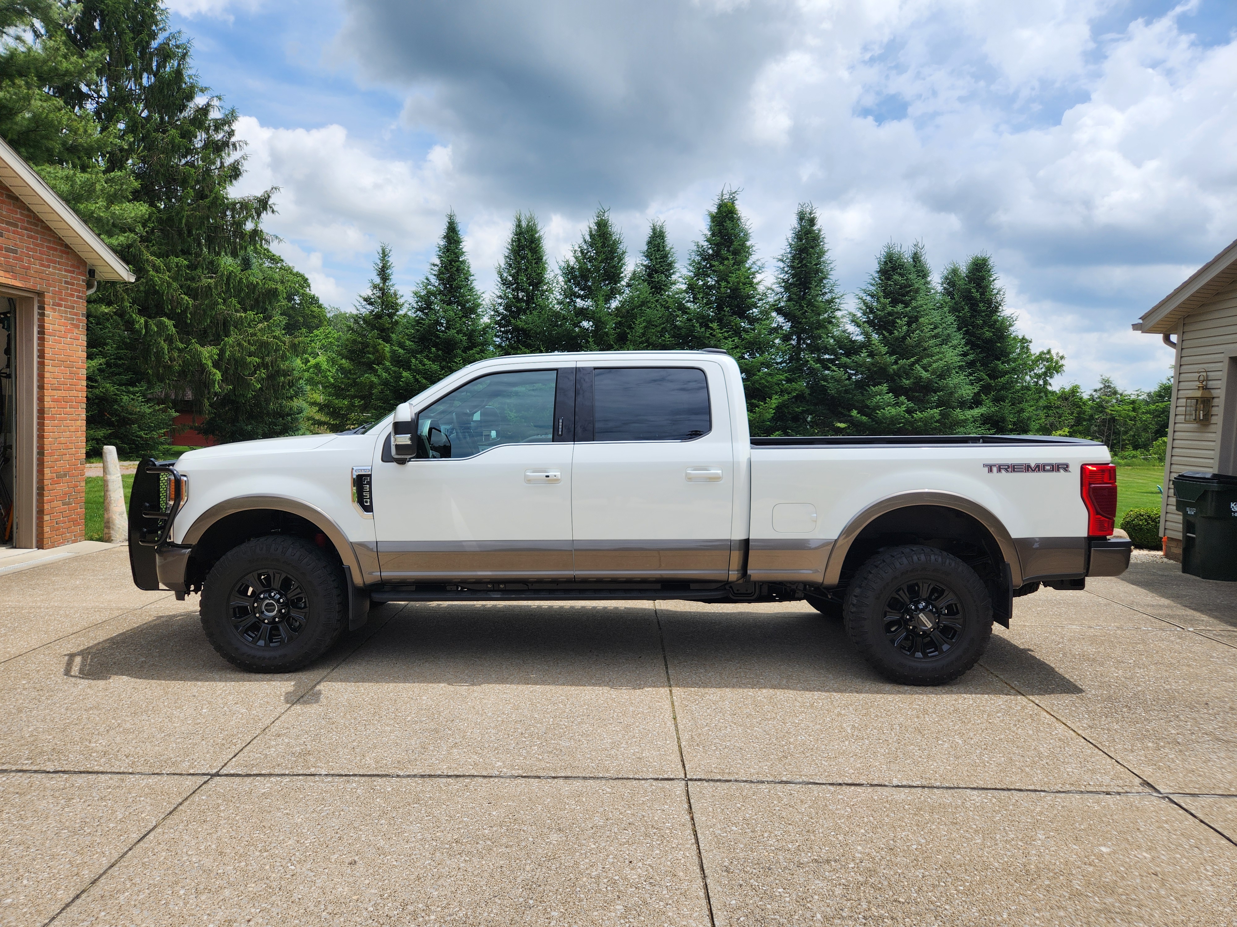 Used 2020 Ford F350 King Ranch w/ Tremor Off-Road Package AWD/4WD image 1