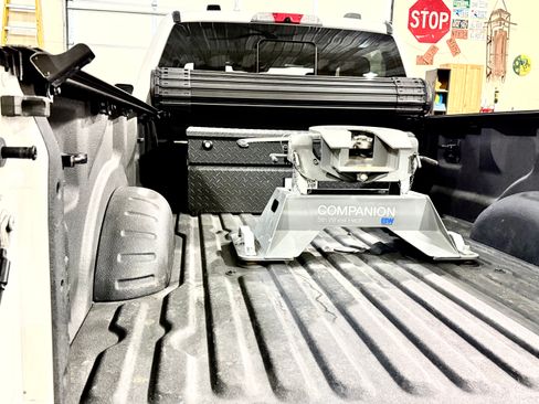 Used 2020 Ford F450 Platinum w/ FX4 Off-Road Package image 8