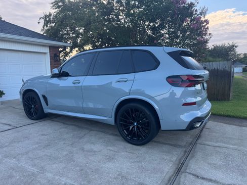 Used 2024 BMW X5 sDrive40i w/ Executive Package RWD image 1
