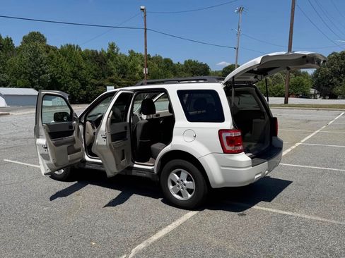 Used 2009 Ford Escape XLT FWD image 5