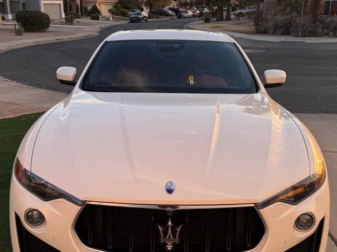 Used 2019 Maserati Levante GTS image 2