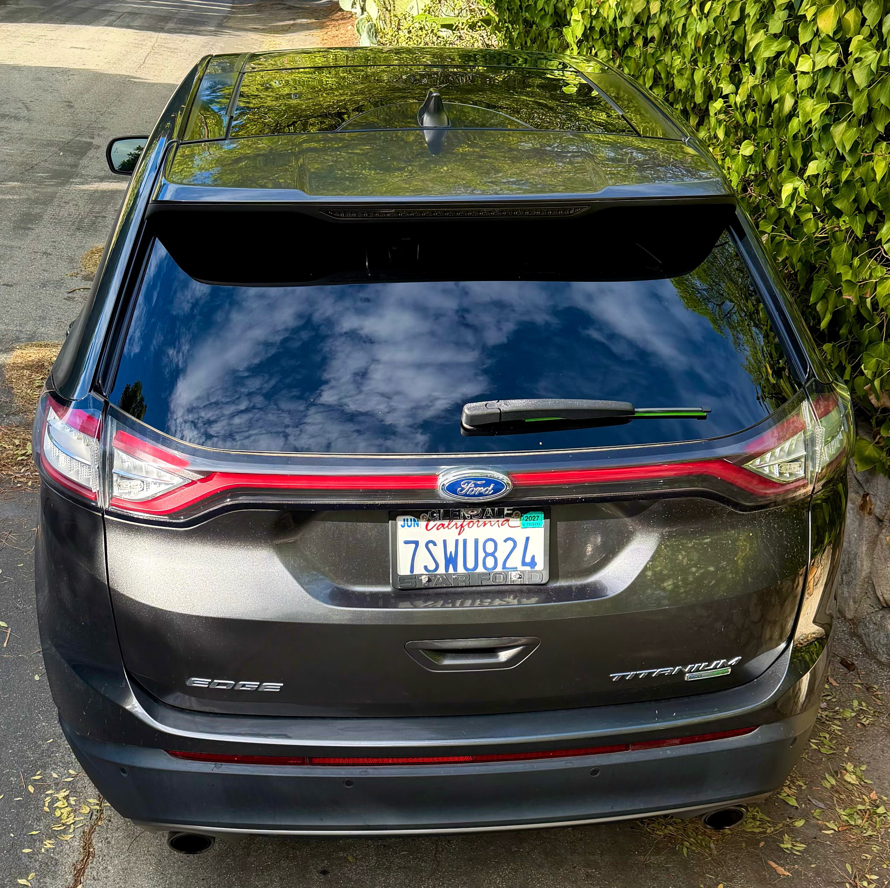 Used 2016 Ford Edge Titanium w/ Equipment Group 301A FWD image 14