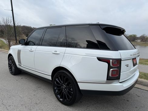 Used 2022 Land Rover Range Rover Westminster Edition image 4