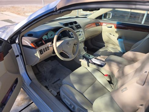 Used 2006 Toyota Solara SLE image 11