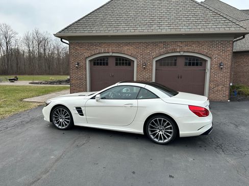 Used 2018 Mercedes-Benz SL 550 image 17