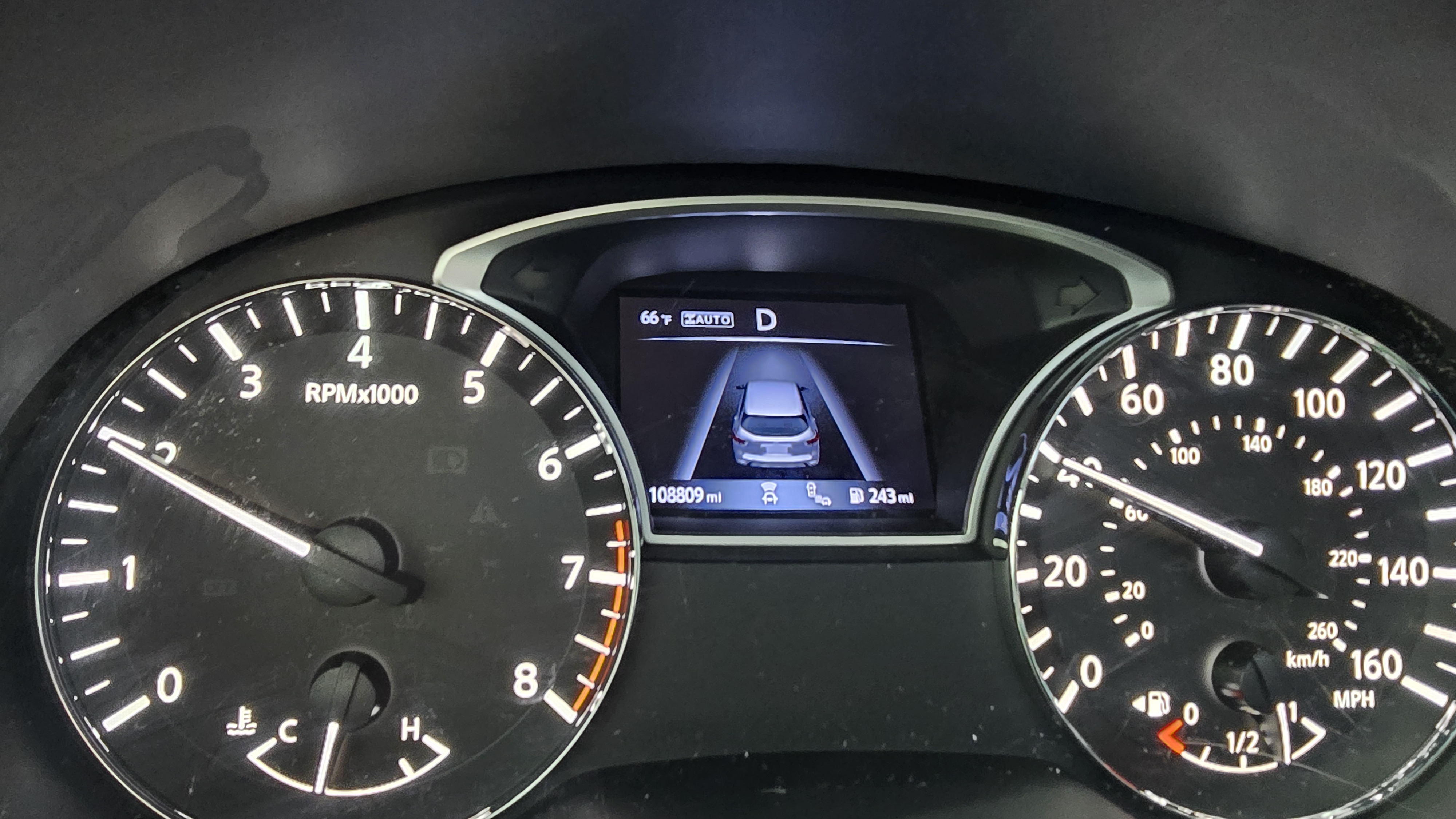 Used 2017 Nissan Pathfinder Platinum w/ Family Entertainment Package AWD/4WD image 17