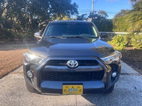 Used 2015 Toyota 4Runner SR5 Premium image 2