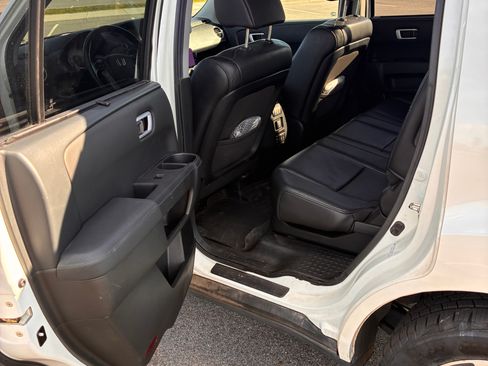 Used 2013 Honda Pilot Touring image 16