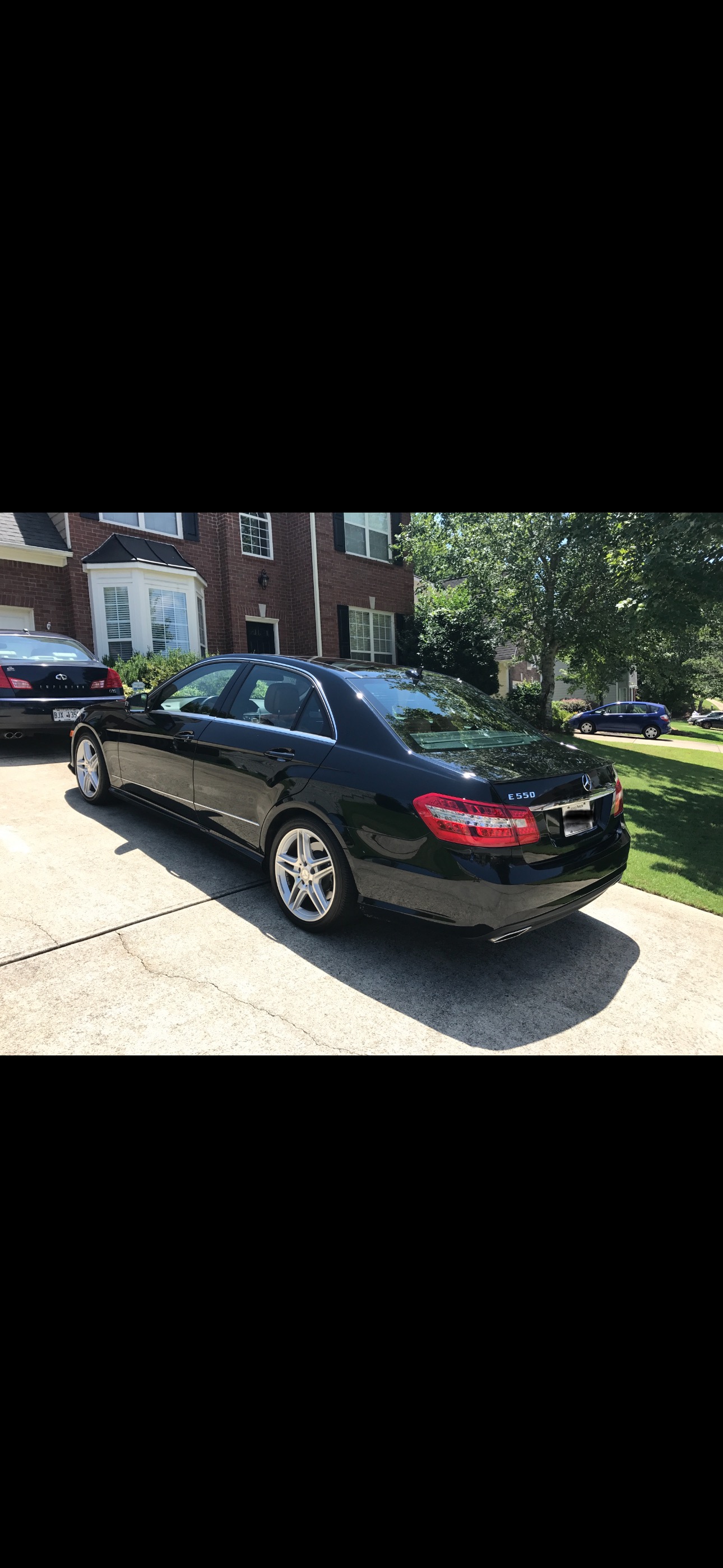 Used 2011 Mercedes-Benz E 550 Sedan image 1