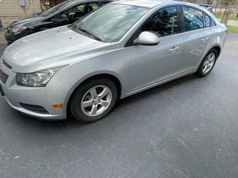 Used 2014 Chevrolet Cruze LT w/ Technology Package image 1