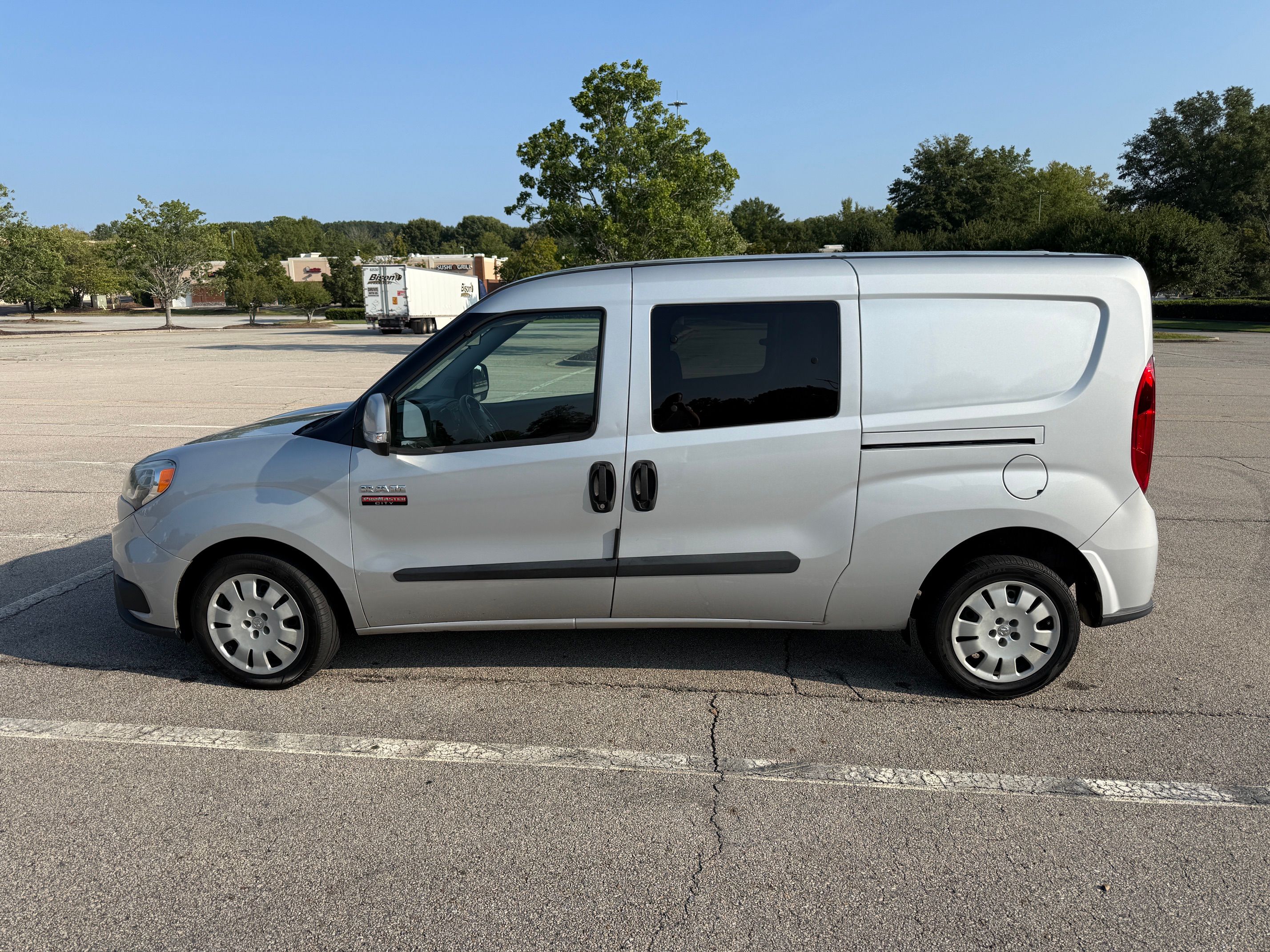 Used 2020 RAM ProMaster City SLT FWD image 1