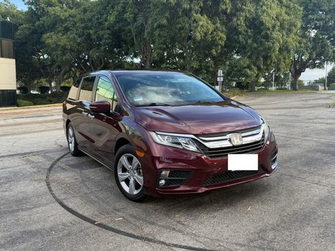 Used 2019 Honda Odyssey EX-L image 2