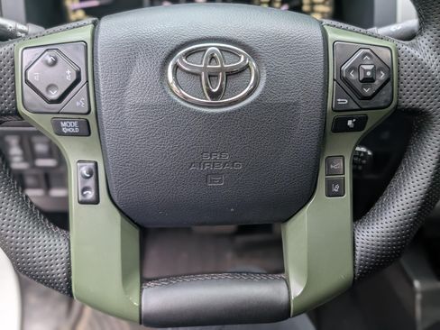 Used 2020 Toyota Tundra SR5 w/ TRD Off-Road Package AWD/4WD image 17