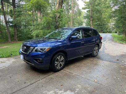Used 2017 Nissan Pathfinder SL w/ SL Premium Package