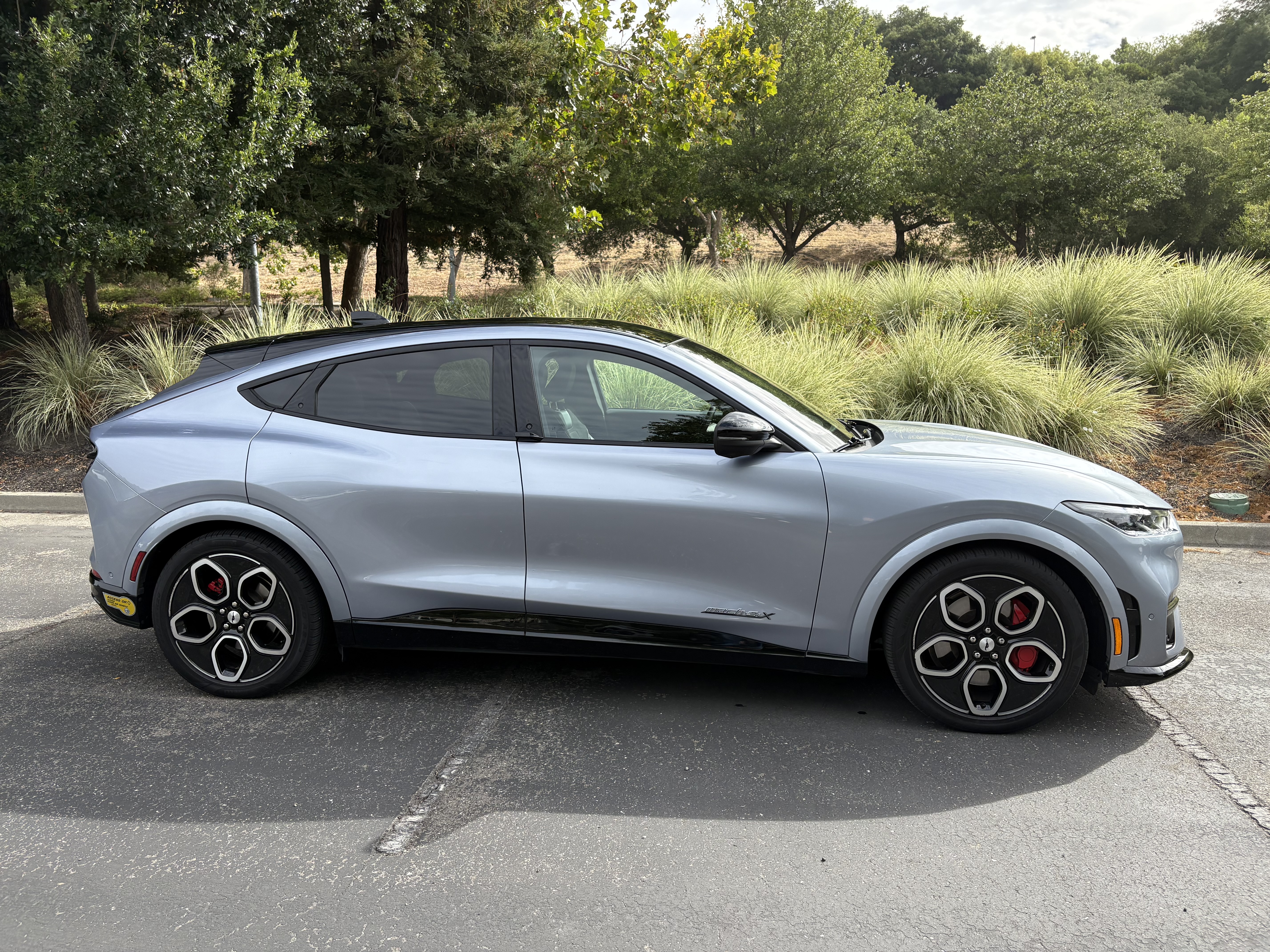 Used 2022 Ford Mustang Mach-E GT AWD/4WD image 1