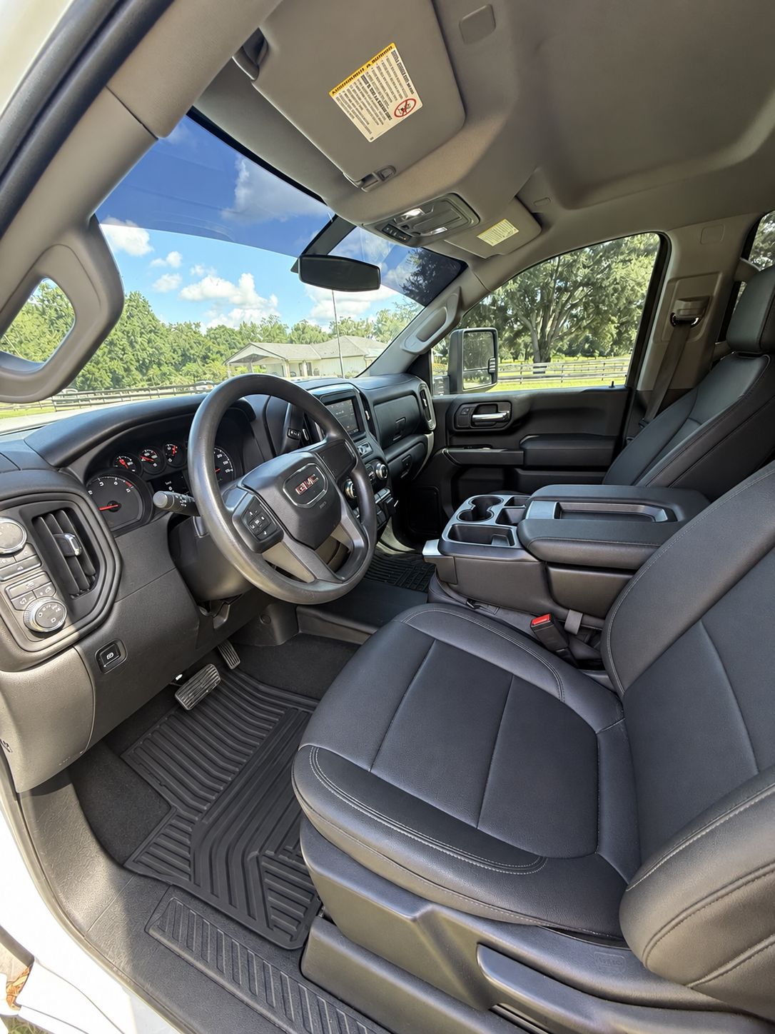 Used 2023 GMC Sierra 3500 Pro w/ Convenience Package AWD/4WD image 10