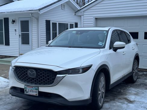Used 2022 MAZDA CX-5 AWD 2.5 S w/ Premium Package image 1