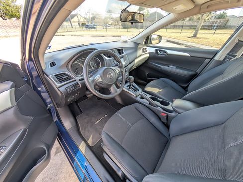Used 2018 Nissan Sentra S image 16