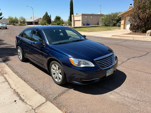 Used 2013 Chrysler 200 LX FWD image 16