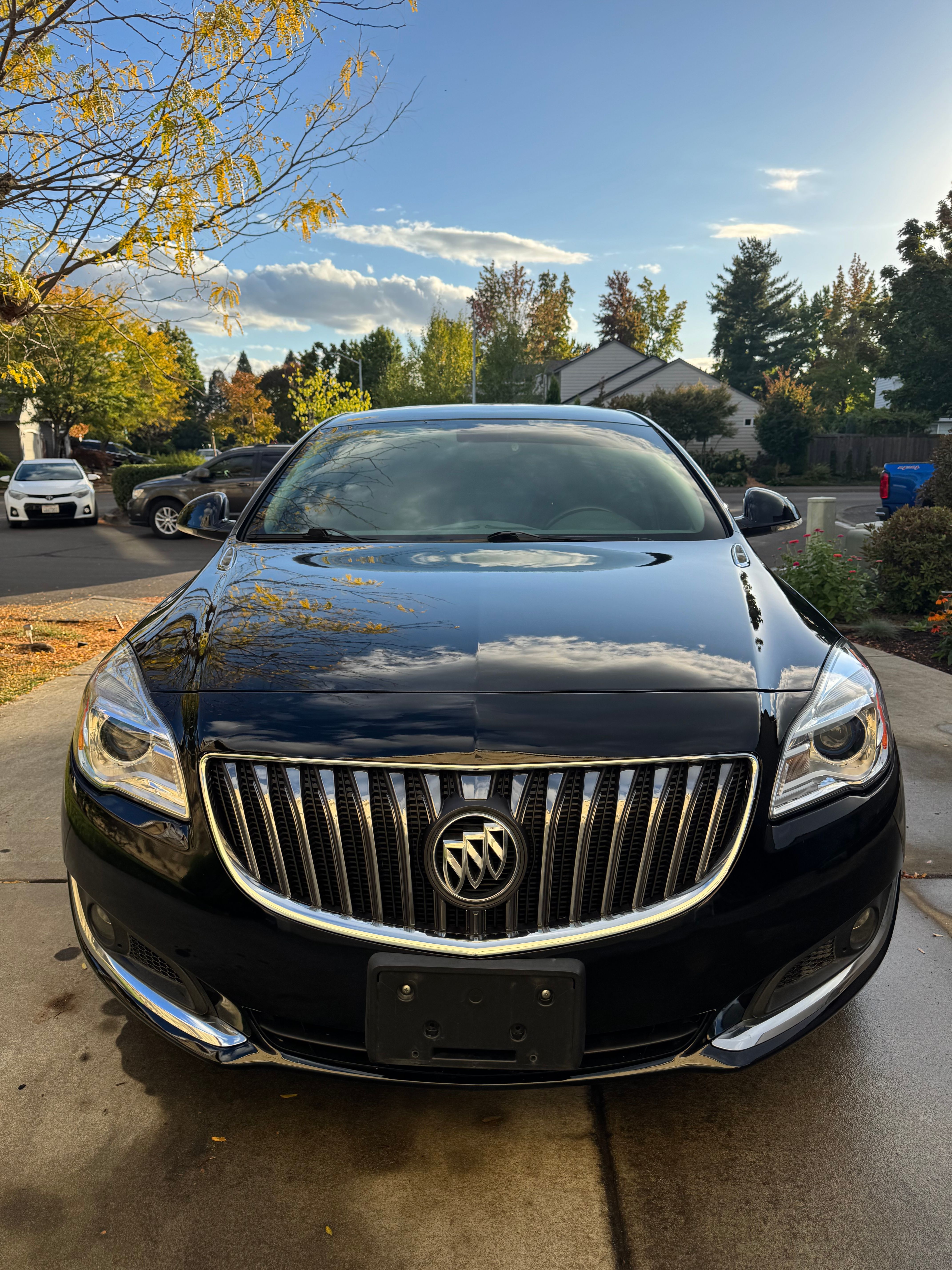 Used 2017 Buick Regal Sport Touring FWD image 4