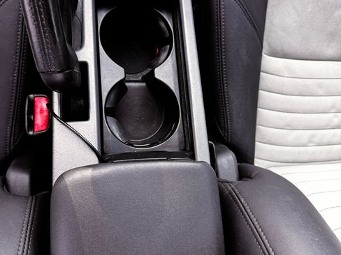 Used 2011 Volvo C30 T5 image 31