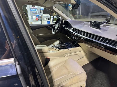 Used 2017 Audi Q7 2.0T Premium Plus w/ Premium Plus Package AWD/4WD image 9