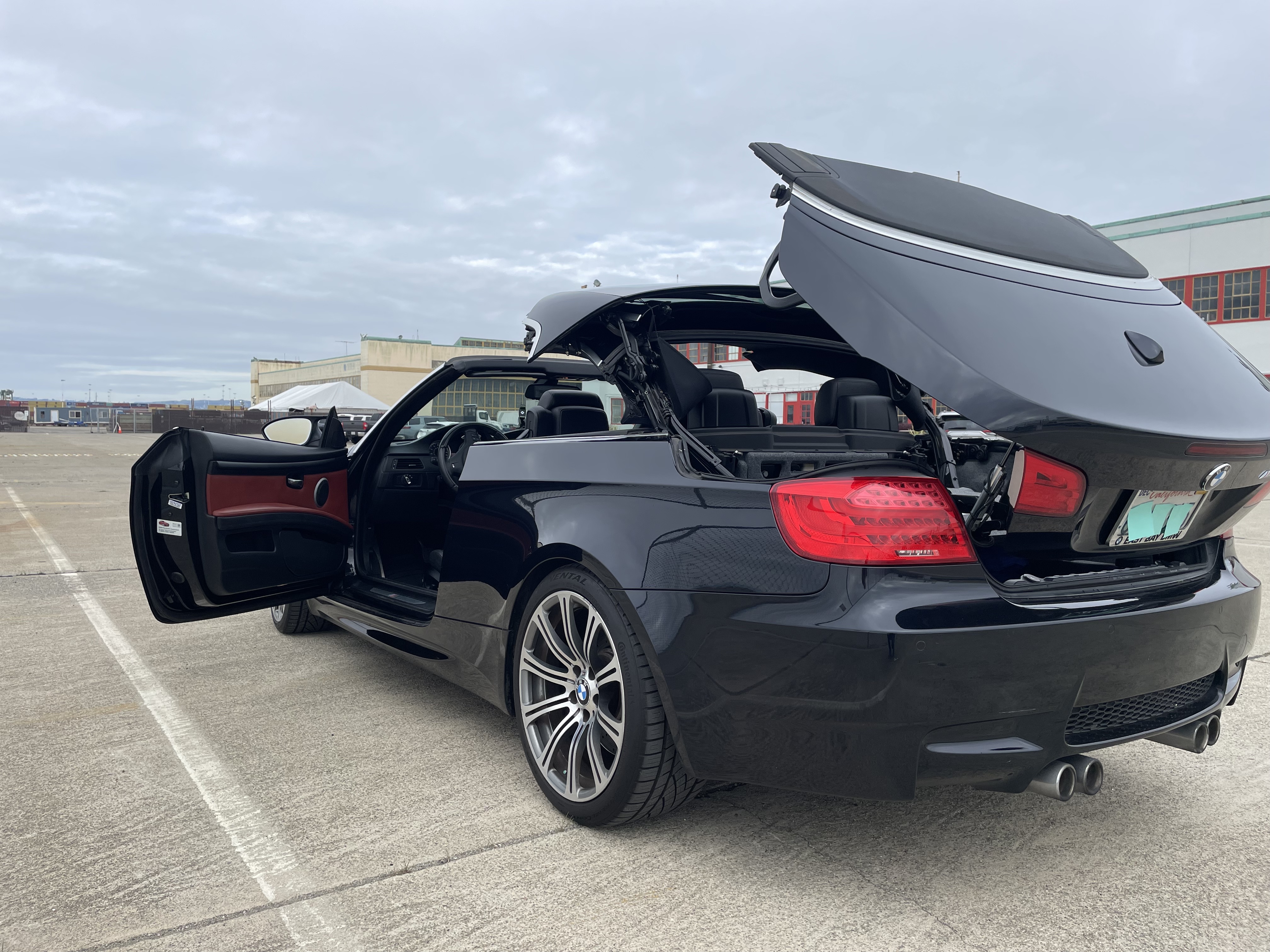 Used 2012 BMW M3 Convertible RWD image 2