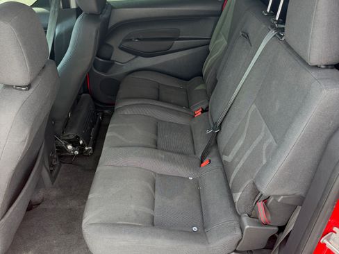 Used 2016 Ford Transit Connect XLT image 12