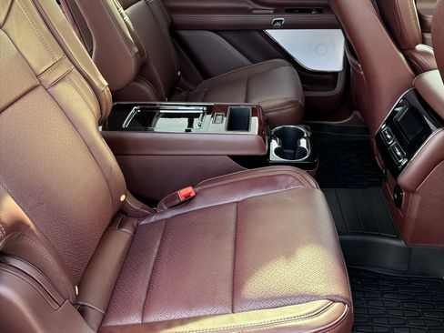 Used 2023 Lincoln Aviator Black Label w/ Dynamic Handling Package image 12