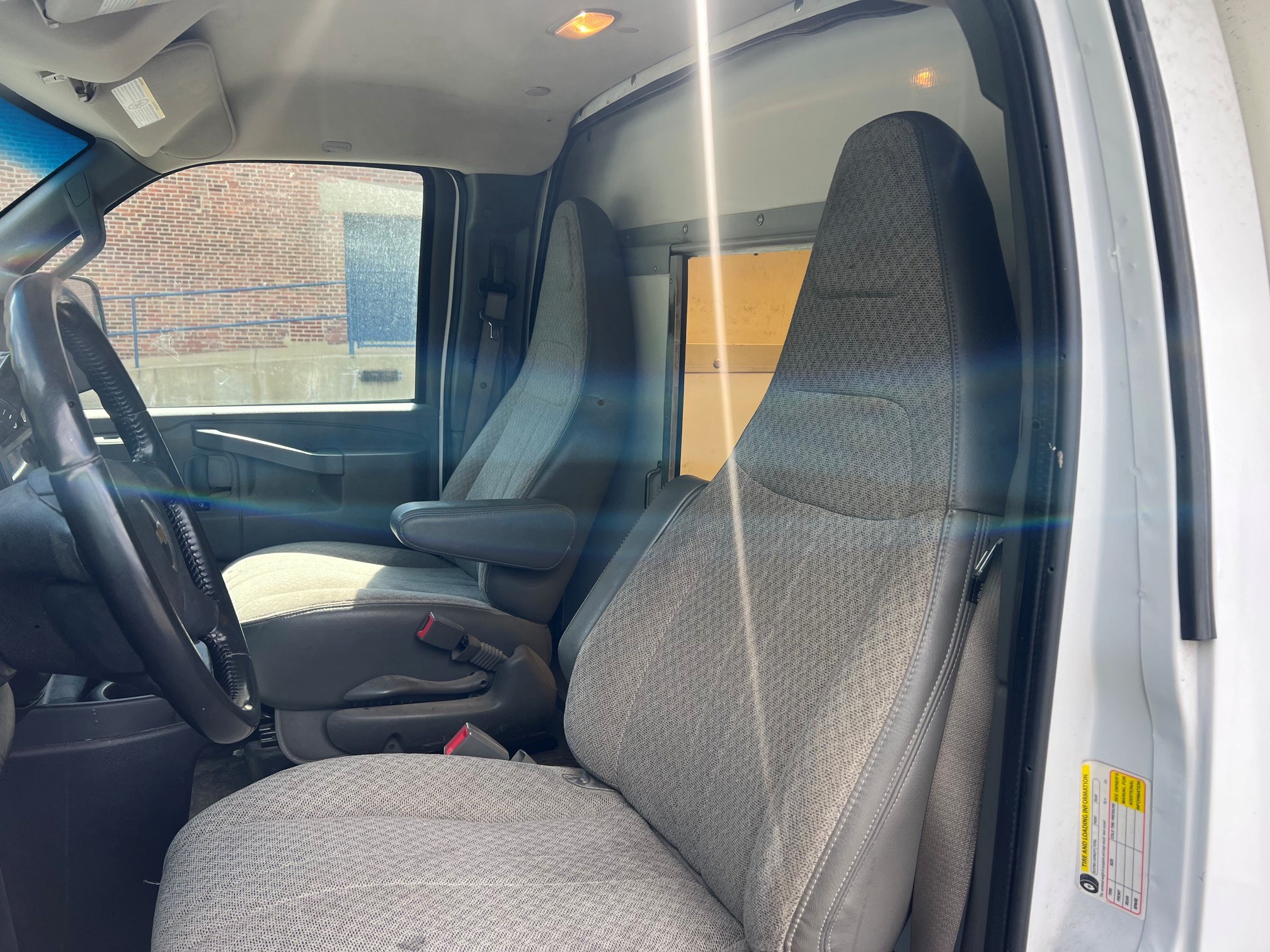 Used 2020 Chevrolet Express 3500 w/ Power Convenience Package RWD image 2