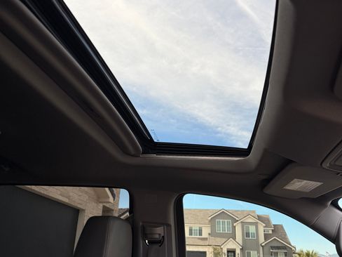 Used 2023 Chevrolet Silverado 1500 LT Trail Boss w/ LT Trail Boss Premium Package image 22