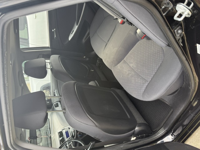 Used 2014 Hyundai Accent SE w/ Option Group 3 FWD image 9
